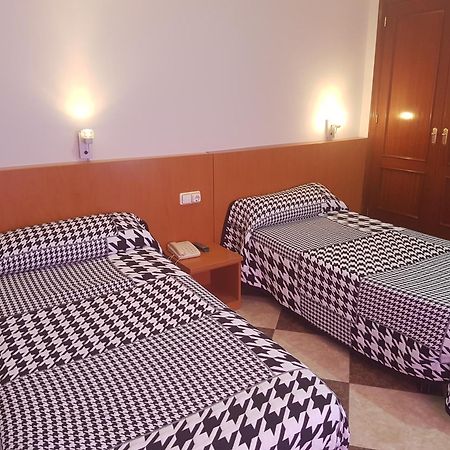 Hotel Juan Carlos Torrevieja Bagian luar foto