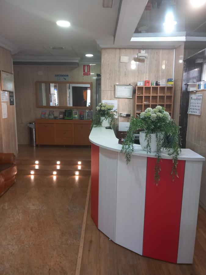 Hotel Juan Carlos Torrevieja Bagian luar foto