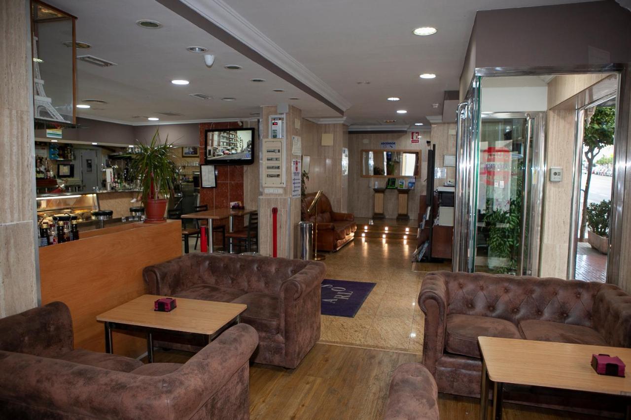 Hotel Juan Carlos Torrevieja Bagian luar foto