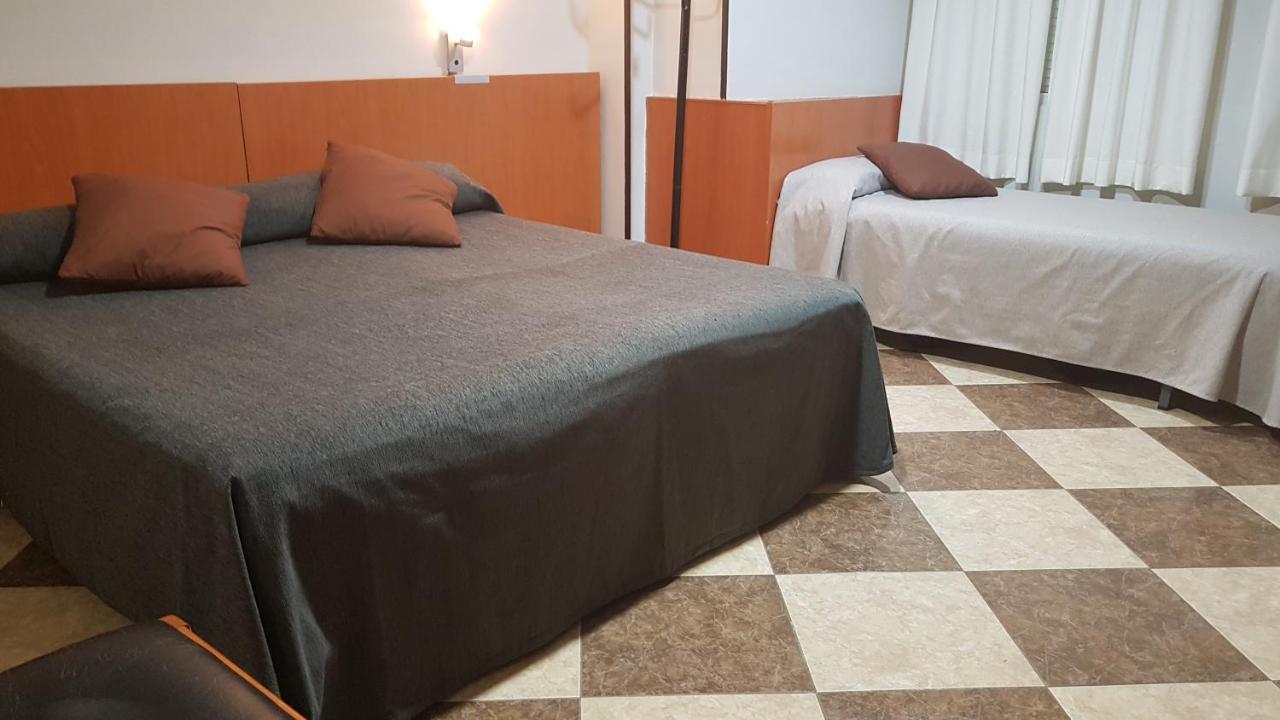 Hotel Juan Carlos Torrevieja Bagian luar foto