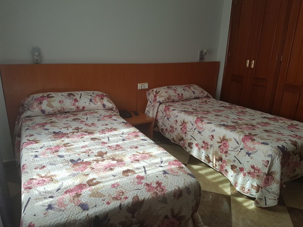 Hotel Juan Carlos Torrevieja Bagian luar foto